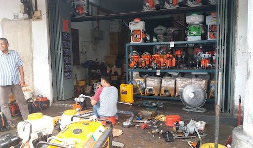 Kuantan Chainsaw: Gambar Alat Potong Kayu di Kuantan, Kecekapan & Keselamatan